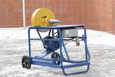 Электрический дровокол