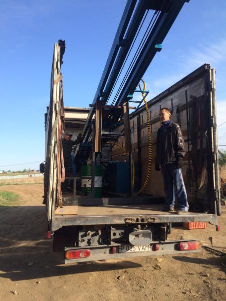 Бурение артезианских скважин малогабаритной буровой установкой