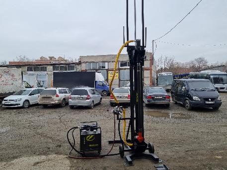 Малогабаритная буровая установка, бурить скважину