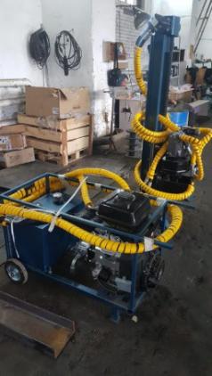 Малогабаритная шнековая буровая установка